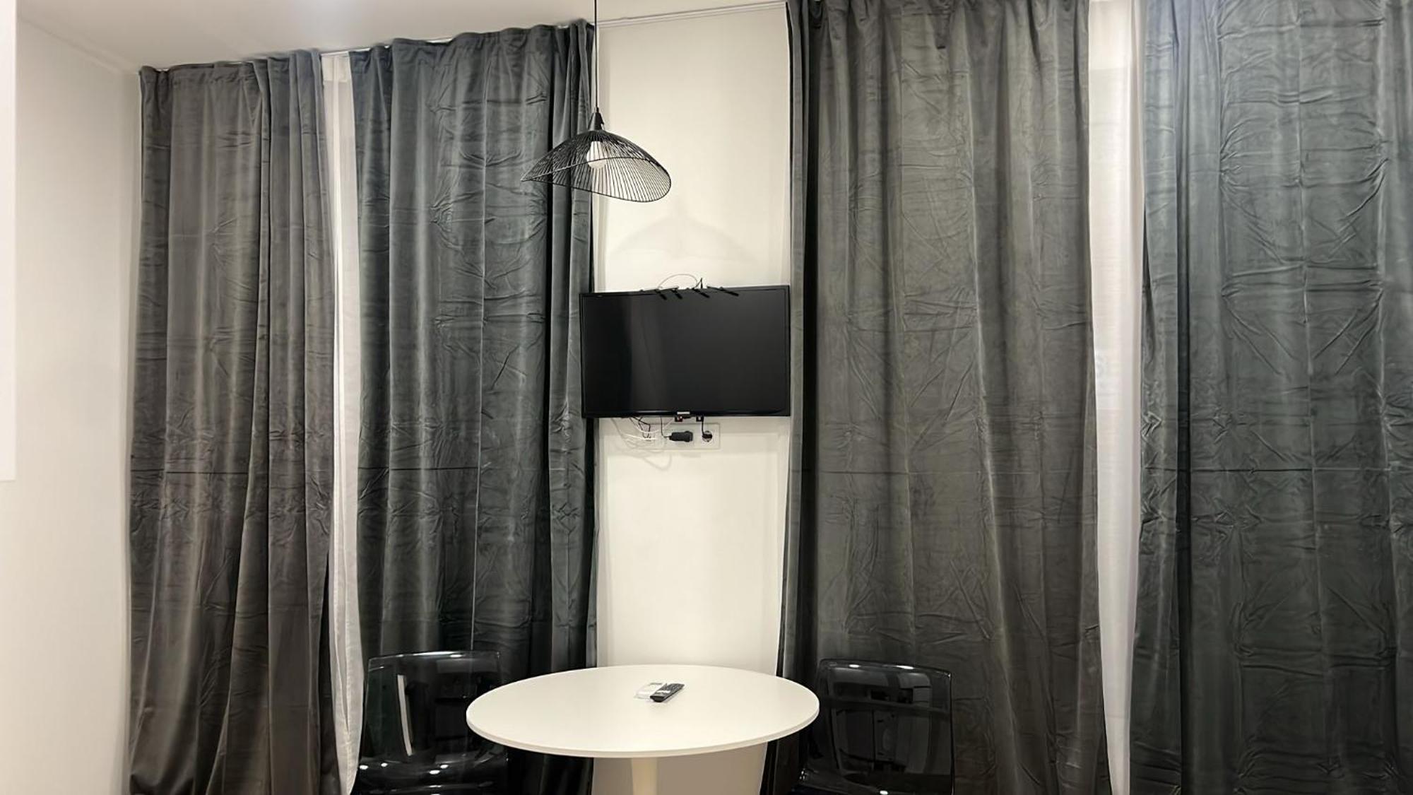 Ra Apartamentos Sevilla อาลิกันเต ภายนอก รูปภาพ